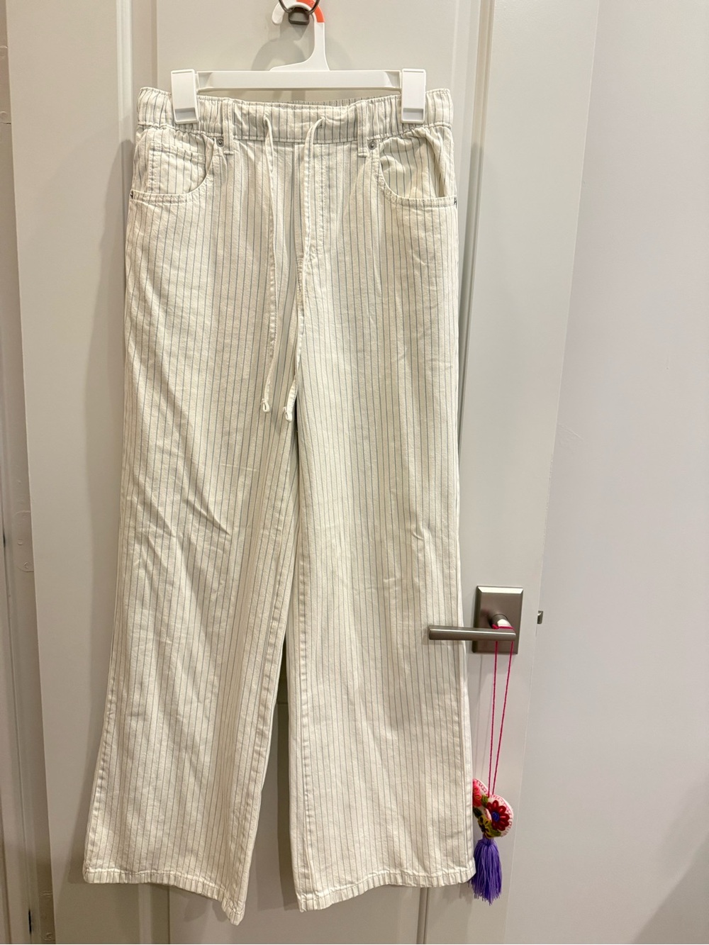 Free Assembly Cream Pinstripe Wide-Leg Jeans